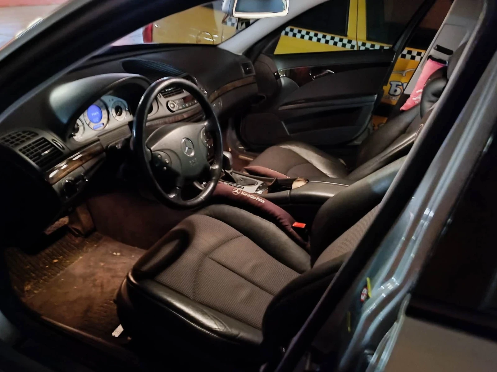 Mercedes-Benz E 320 320, снимка 7 - Автомобили и джипове - 56662853