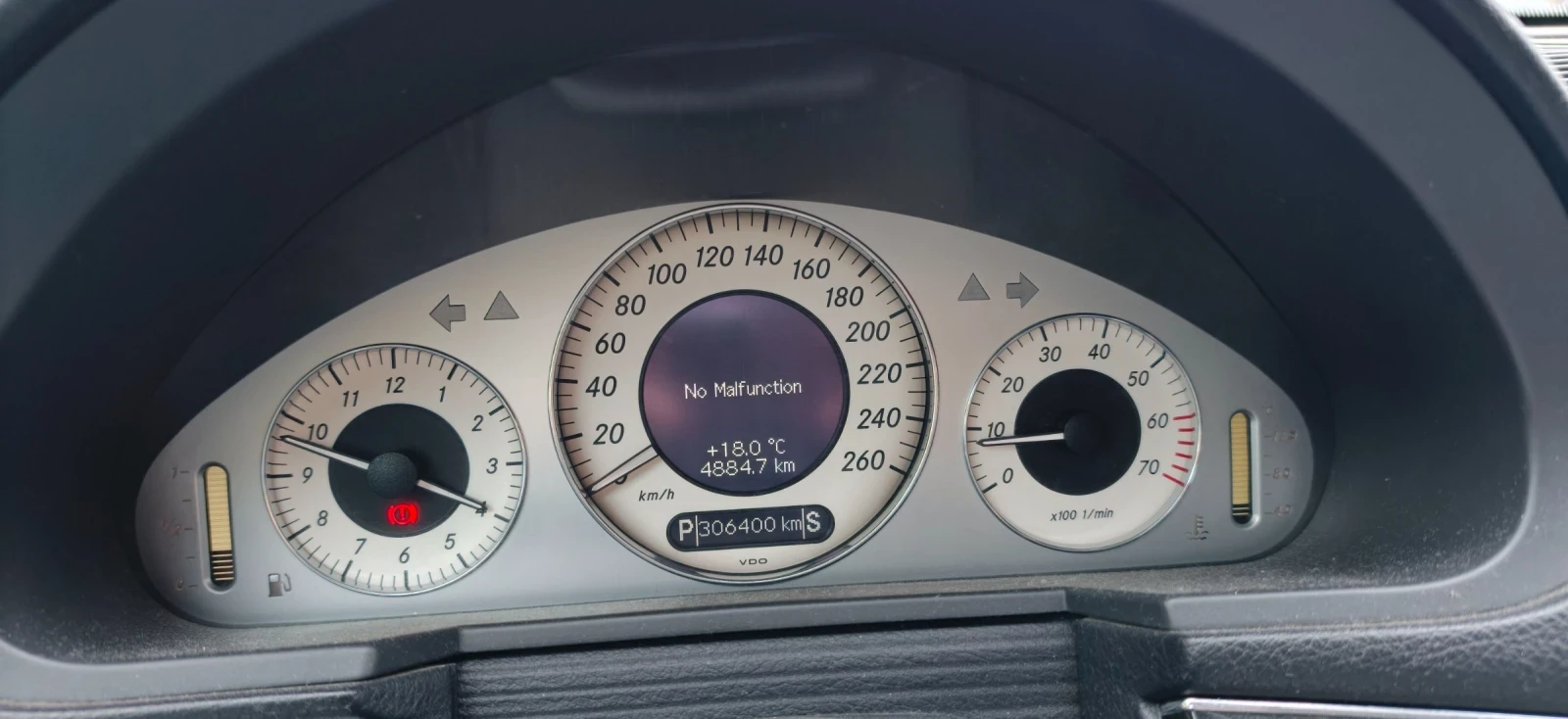 Mercedes-Benz E 320 320, снимка 12 - Автомобили и джипове - 56662853