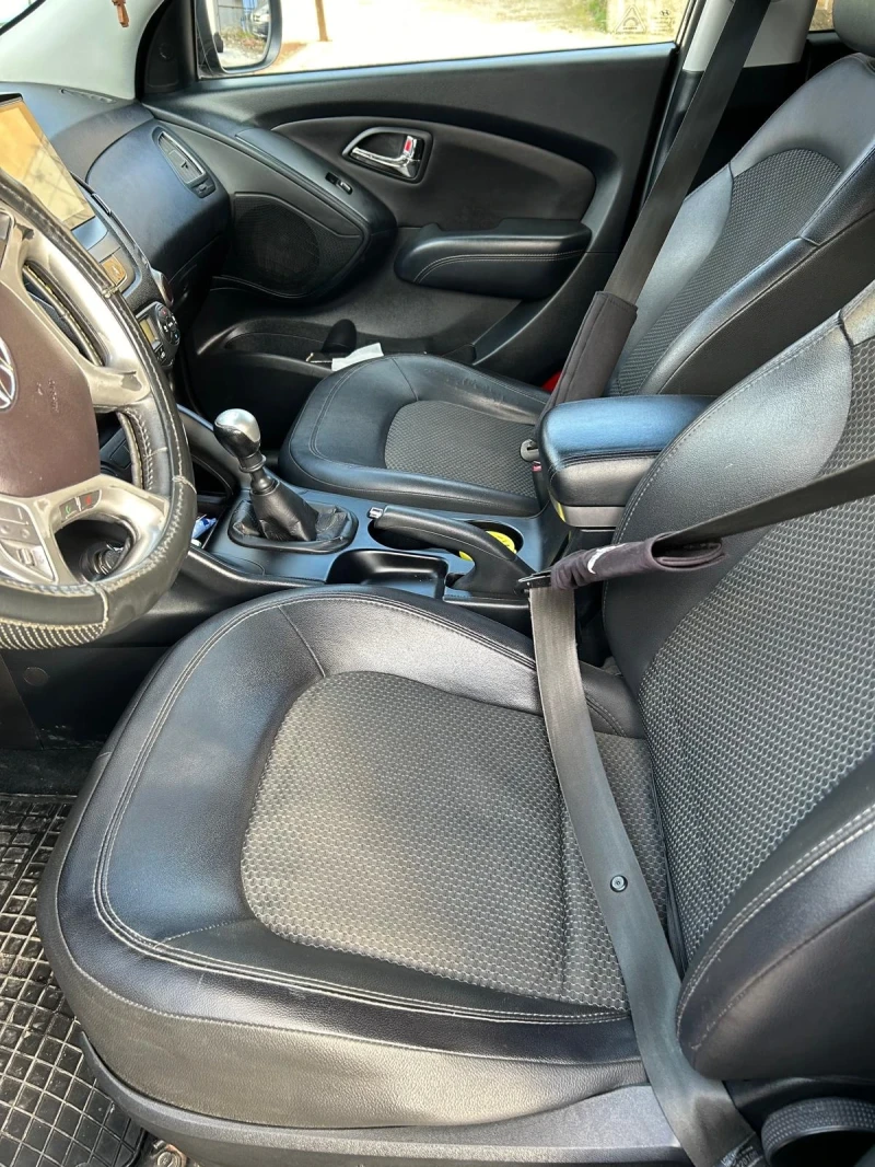 Hyundai IX35 SUV, снимка 5 - Автомобили и джипове - 52805162
