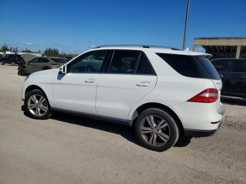 Mercedes-Benz ML 350 3.5* 4MATIC* РЕАЛНИ КМ* ПЕРФЕКТНА, снимка 3 - Автомобили и джипове - 53467837