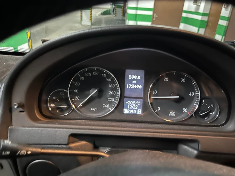 Mercedes-Benz G 320, снимка 5 - Автомобили и джипове - 53512270