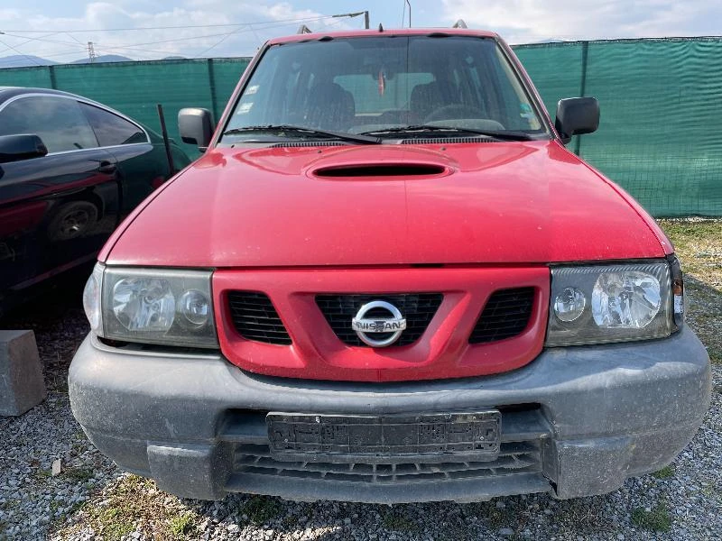 Nissan Terrano 2.7 TDI 10 БРОЯ, снимка 10 - Автомобили и джипове - 49085481