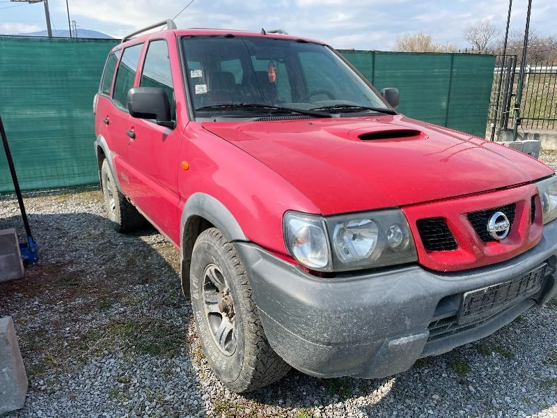 Nissan Terrano 2.7 TDI 10 БРОЯ, снимка 11 - Автомобили и джипове - 38359923