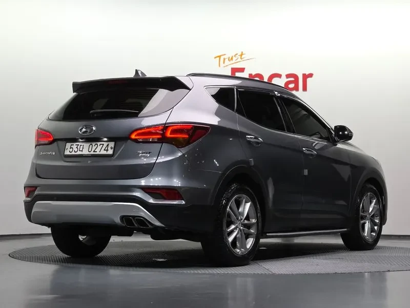 Hyundai Santa fe 2.0 CRDi 4WD - САМО 30% АВАНС, снимка 2 - Автомобили и джипове - 56021692