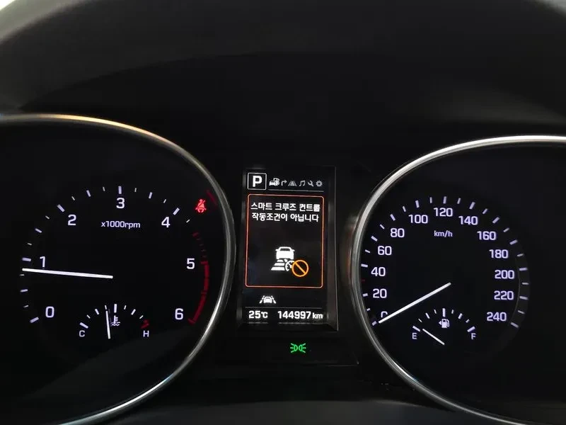 Hyundai Santa fe 2.0 CRDi 4WD - САМО 30% АВАНС, снимка 8 - Автомобили и джипове - 56021692