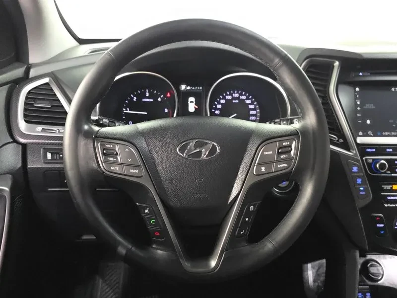 Hyundai Santa fe 2.0 CRDi 4WD - САМО 30% АВАНС, снимка 13 - Автомобили и джипове - 56021692