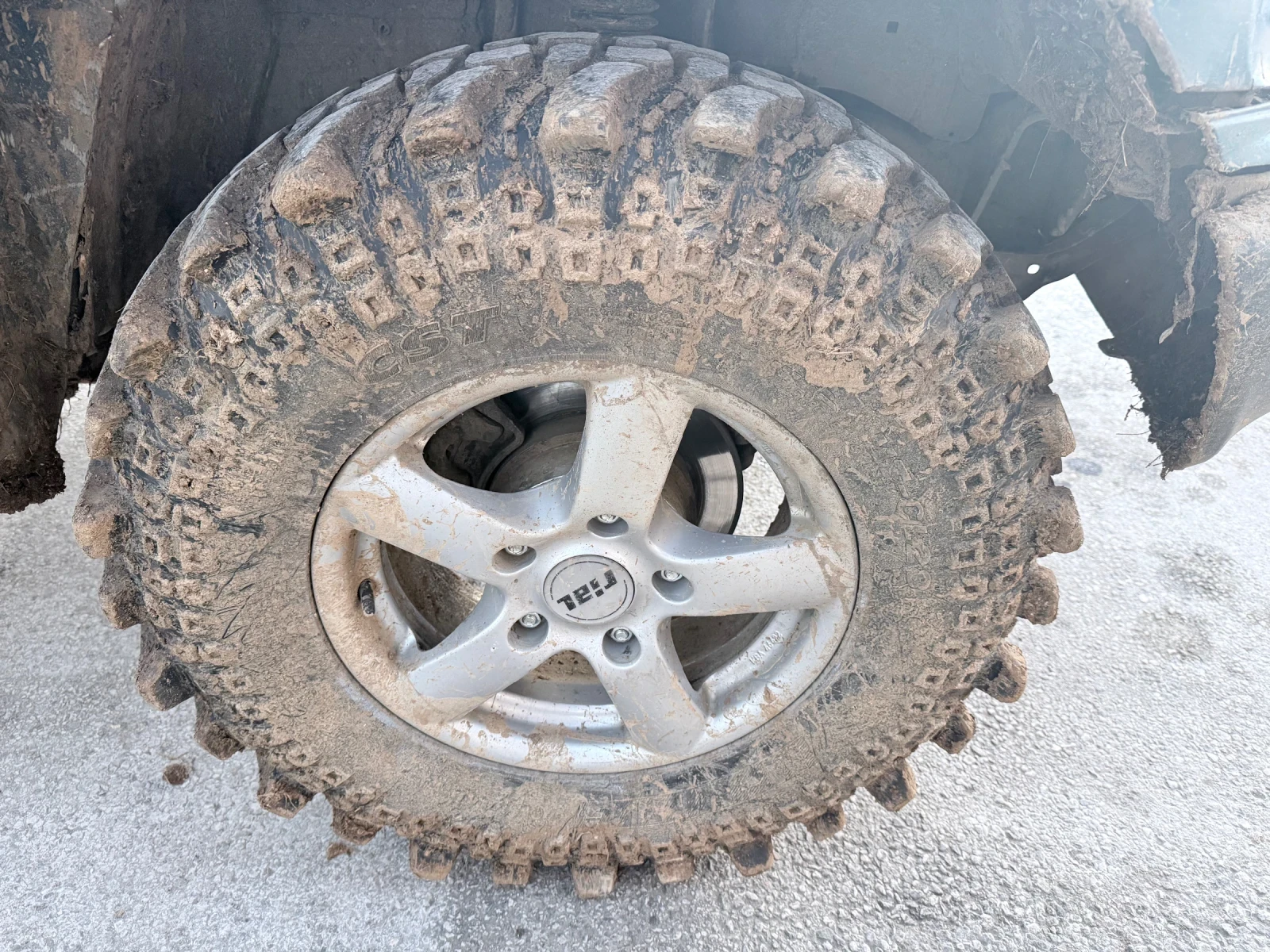 Suzuki Vitara 1.9TD 4X4 - изображение 10