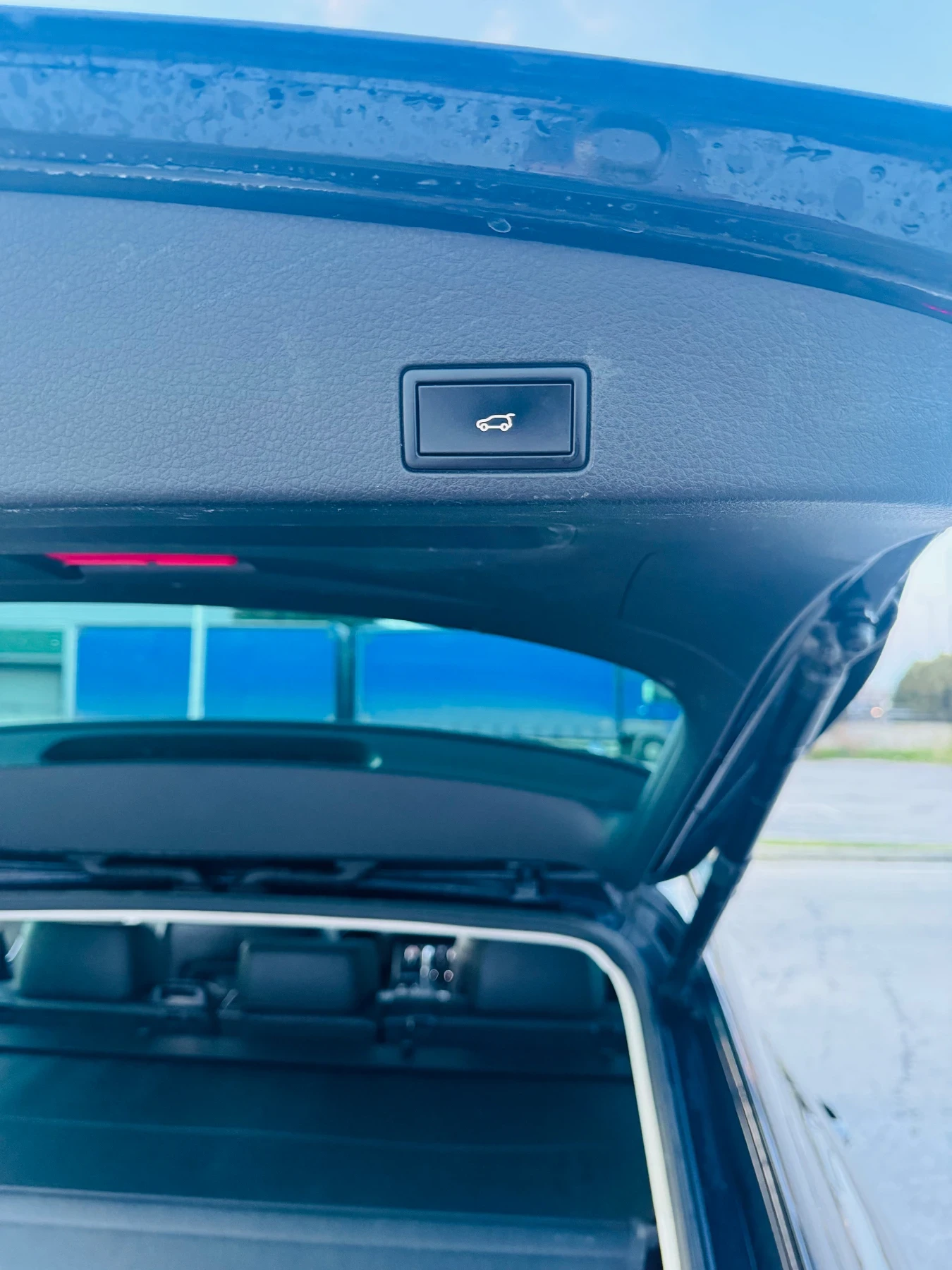 VW Touareg TDI 3.0 R-line key-less, снимка 10 - Автомобили и джипове - 53649515