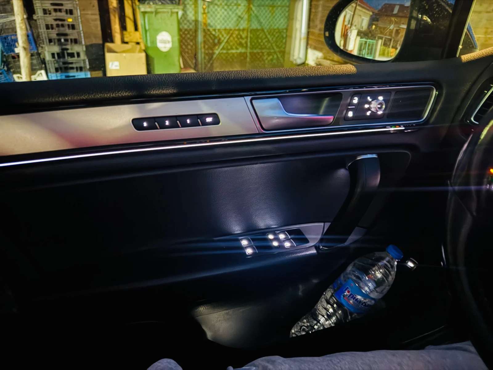 VW Touareg TDI 3.0 R-line key-less, снимка 13 - Автомобили и джипове - 53649515