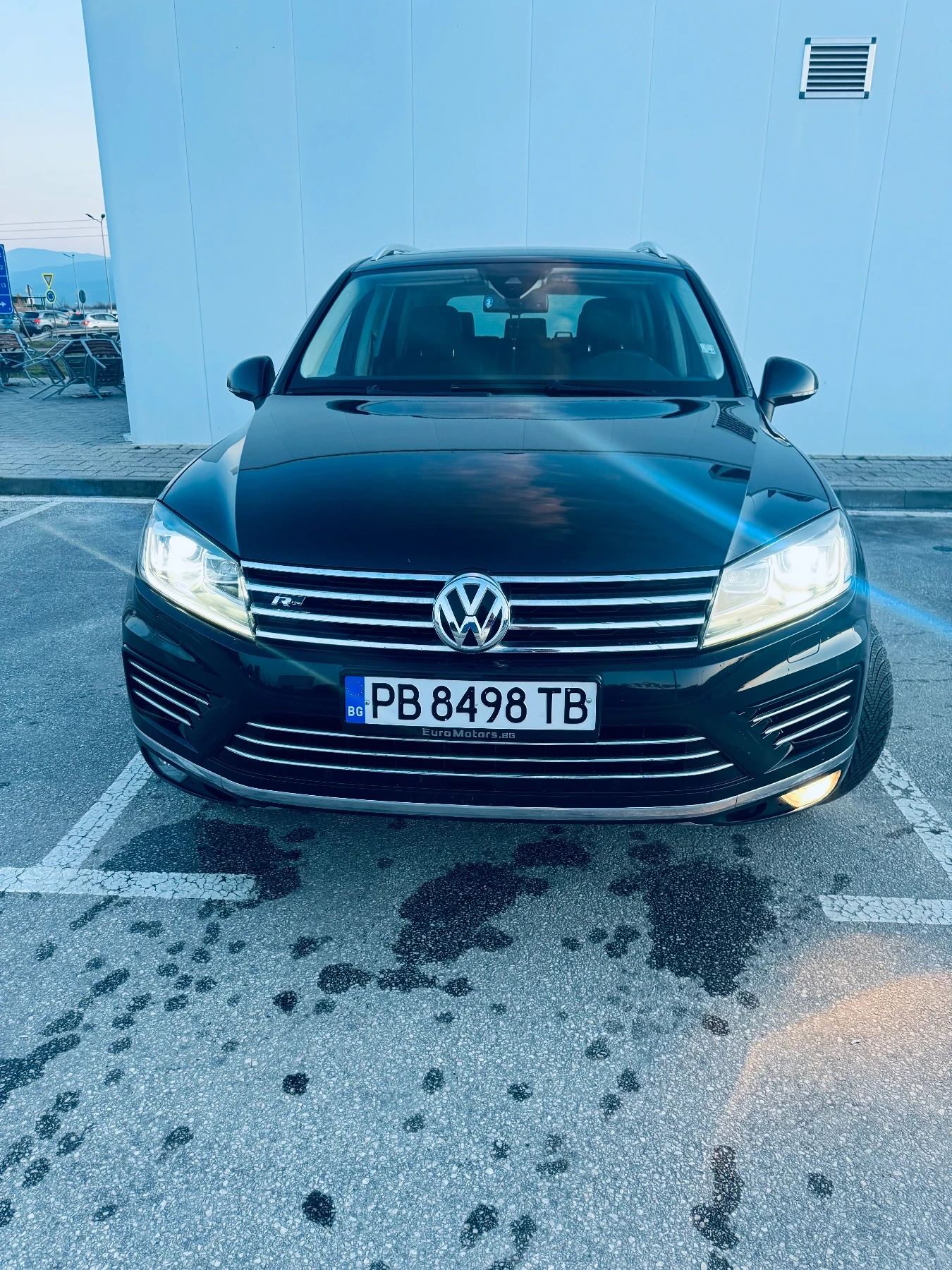 VW Touareg 3000 - изображение 2