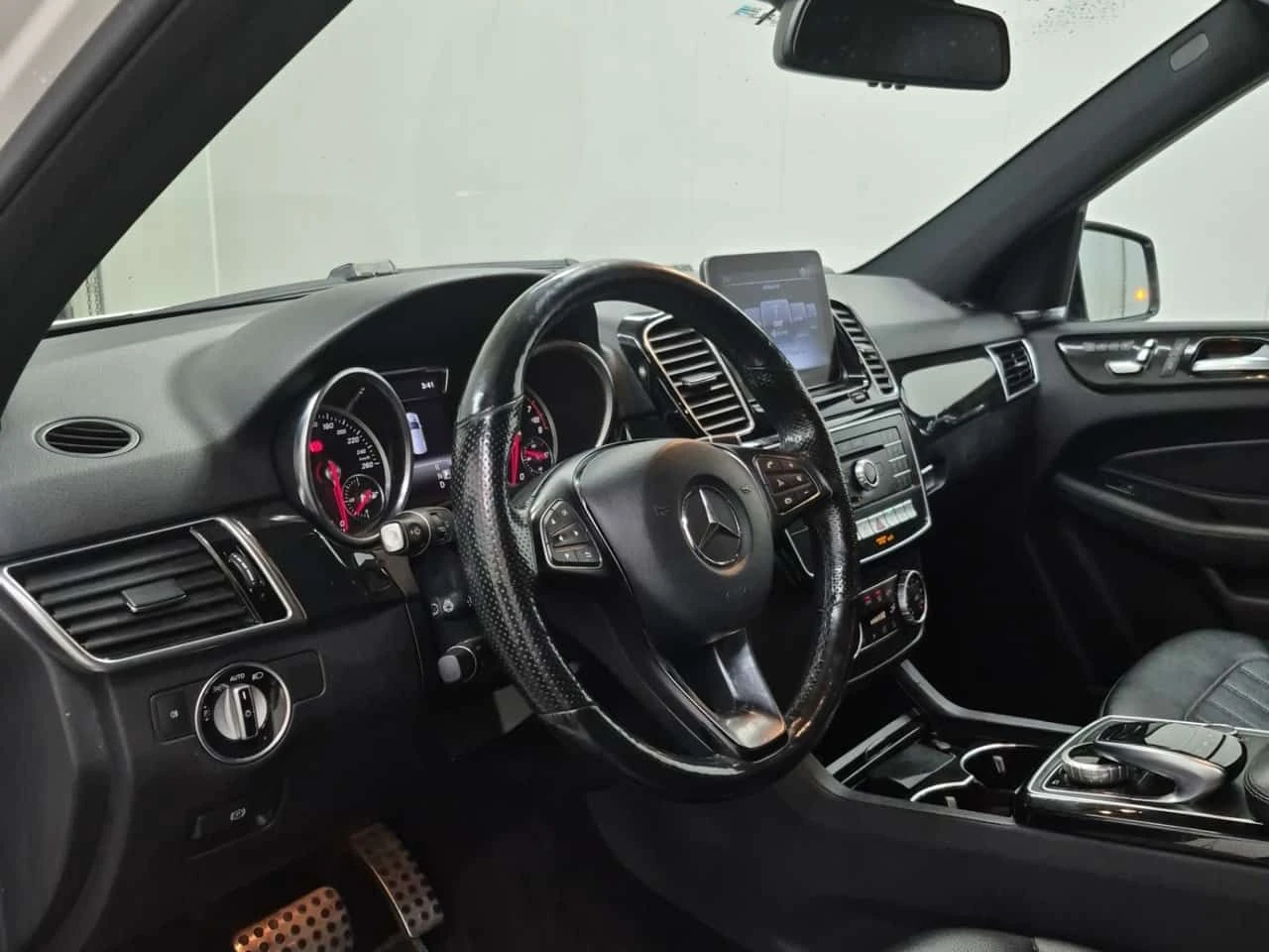 Mercedes-Benz GLE 400 4MATIC/360/ПАНОРАМА/ПОДГРЕВИ, снимка 7 - Автомобили и джипове - 54737945