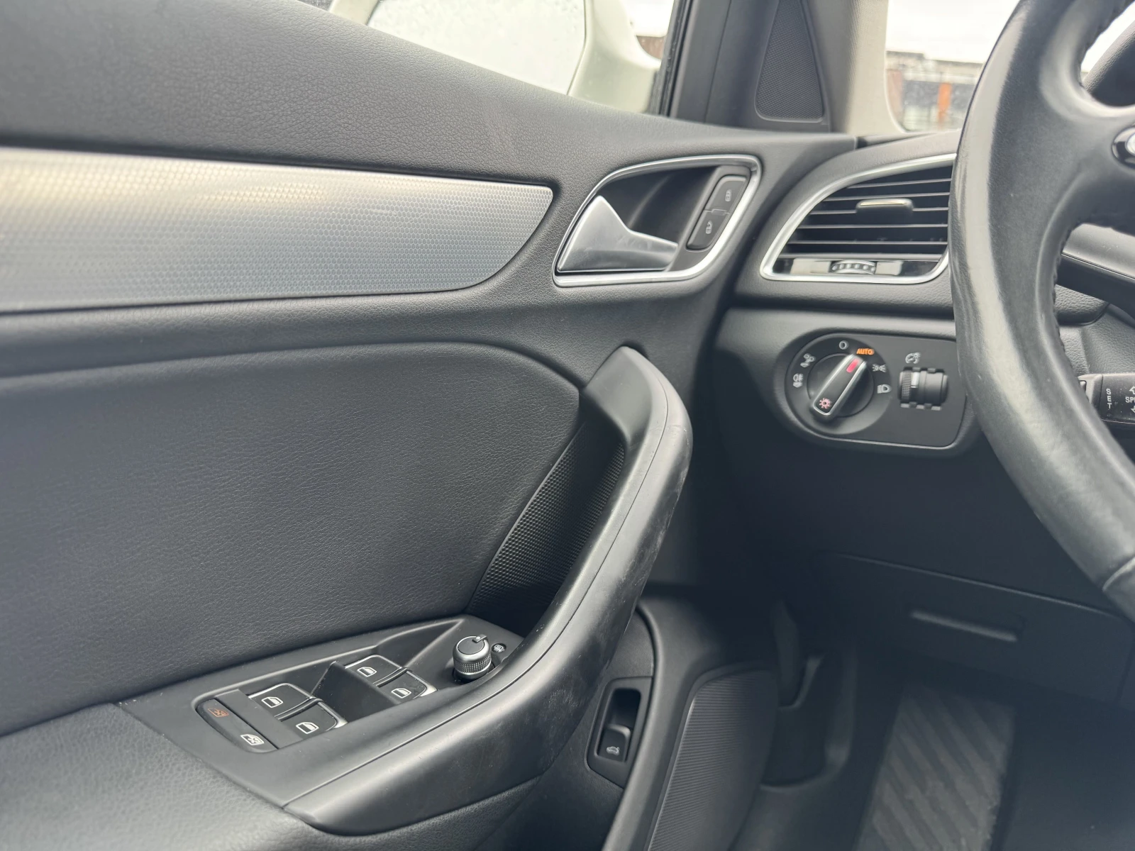 Audi Q3, снимка 15 - Автомобили и джипове - 55073942