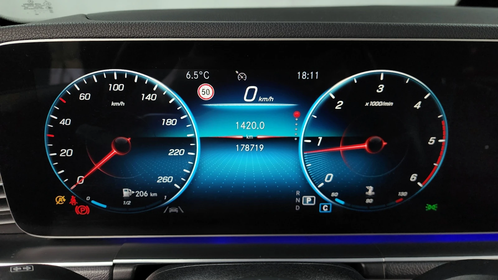 Mercedes-Benz GLE 300 Нead up/360 Cam/Подгрев/ПАНОРАМА/, снимка 5 - Автомобили и джипове - 55081482