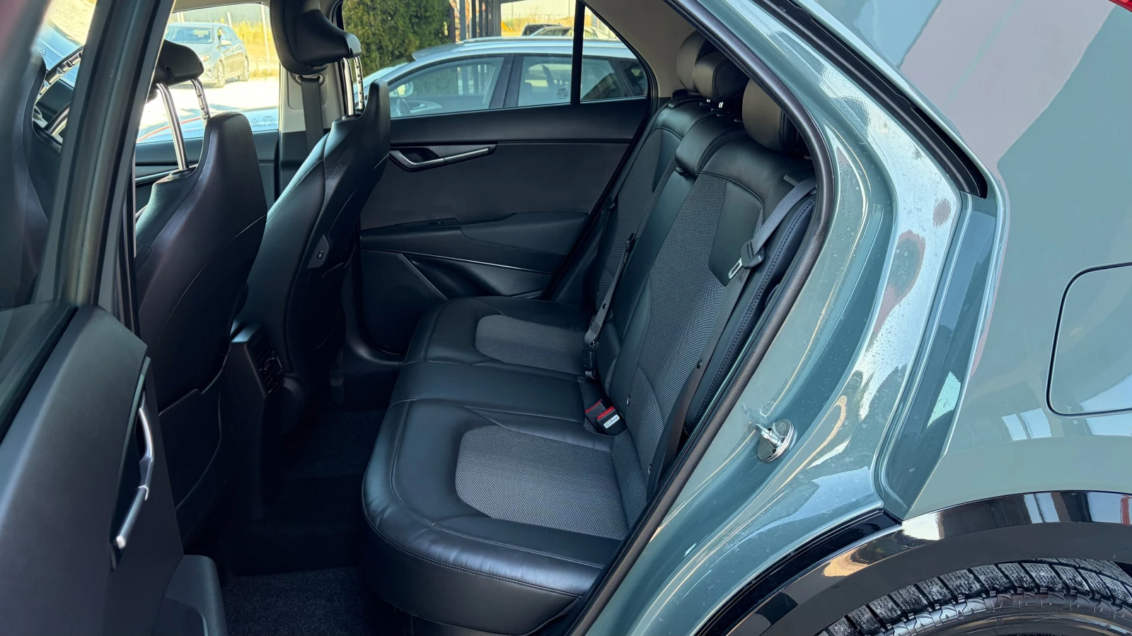 Kia Niro 1.6 HEV , снимка 9 - Автомобили и джипове - 56114225