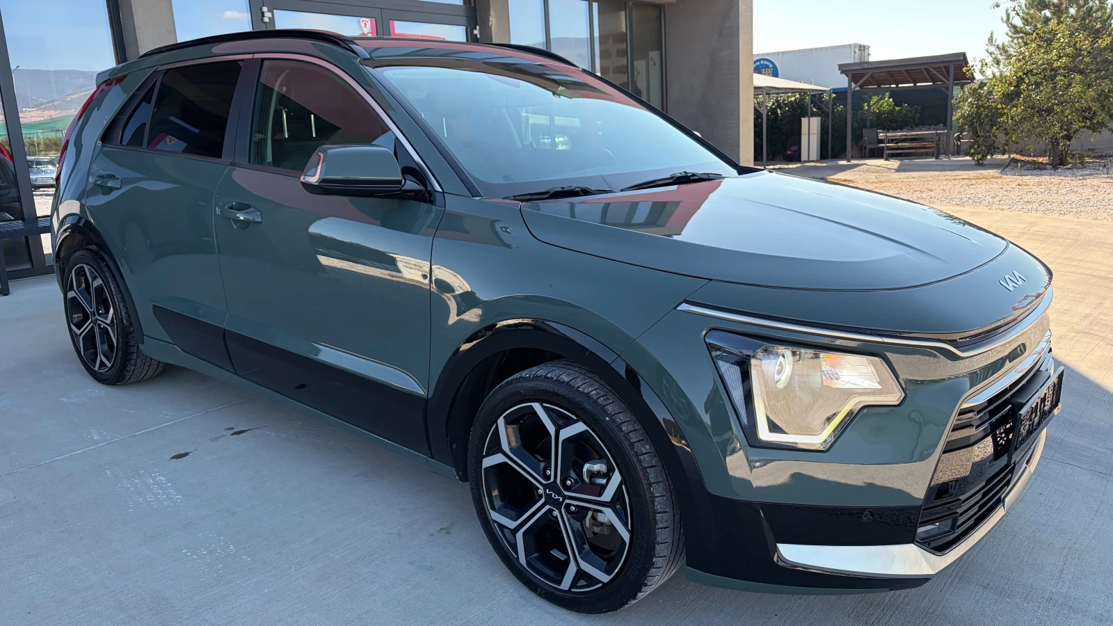 Kia Niro 1.6 HEV , снимка 3 - Автомобили и джипове - 56114225