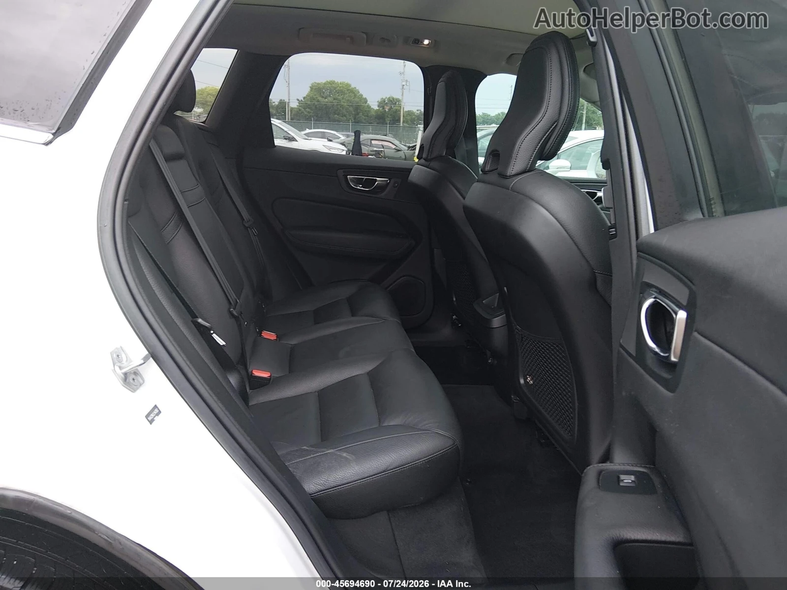 Volvo XC60 T6 Momentum* 4х4* Цена до БГ, снимка 10 - Автомобили и джипове - 56159288