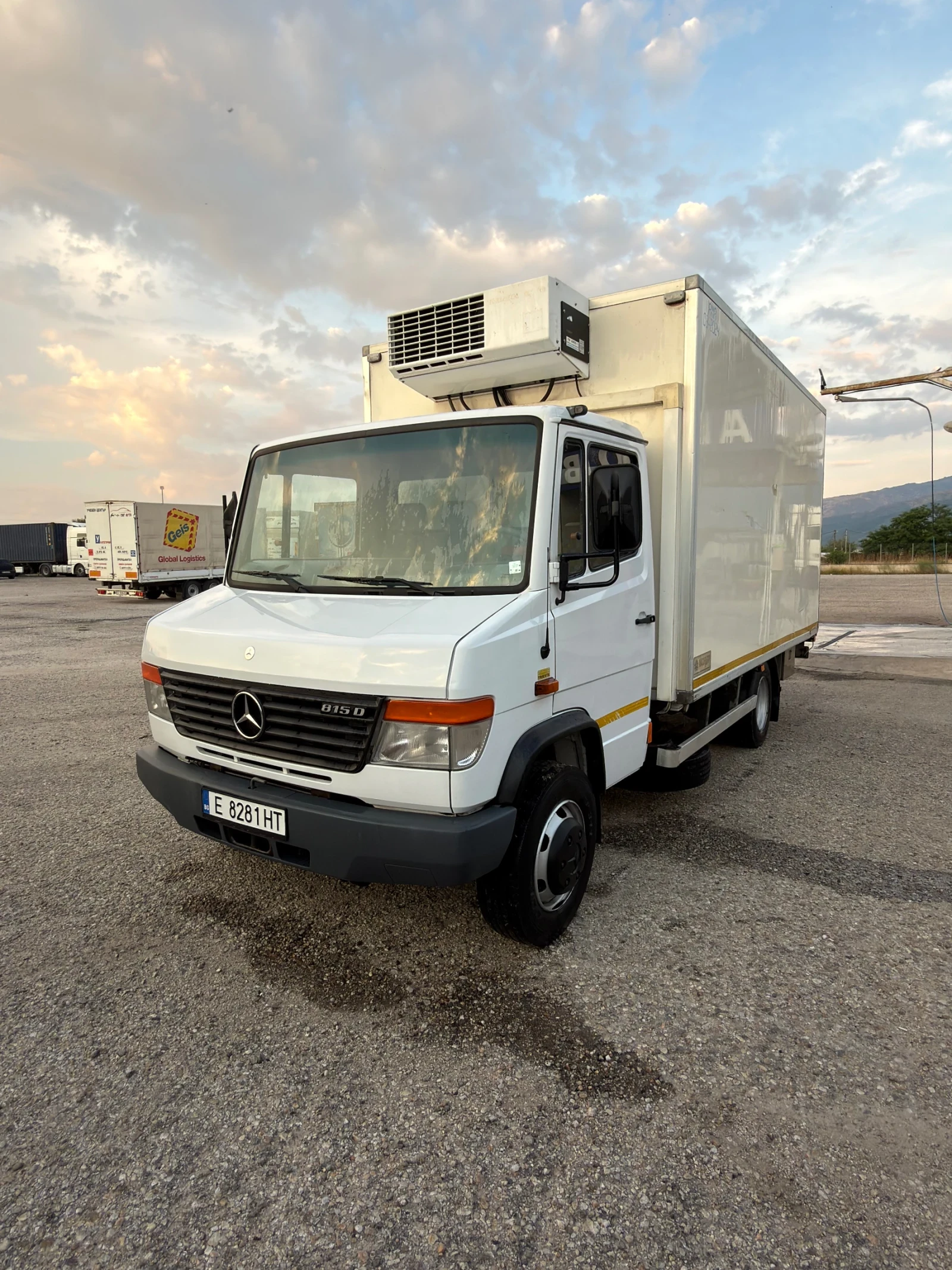 Mercedes-Benz Vario 815 ХЛАДИЛЕН