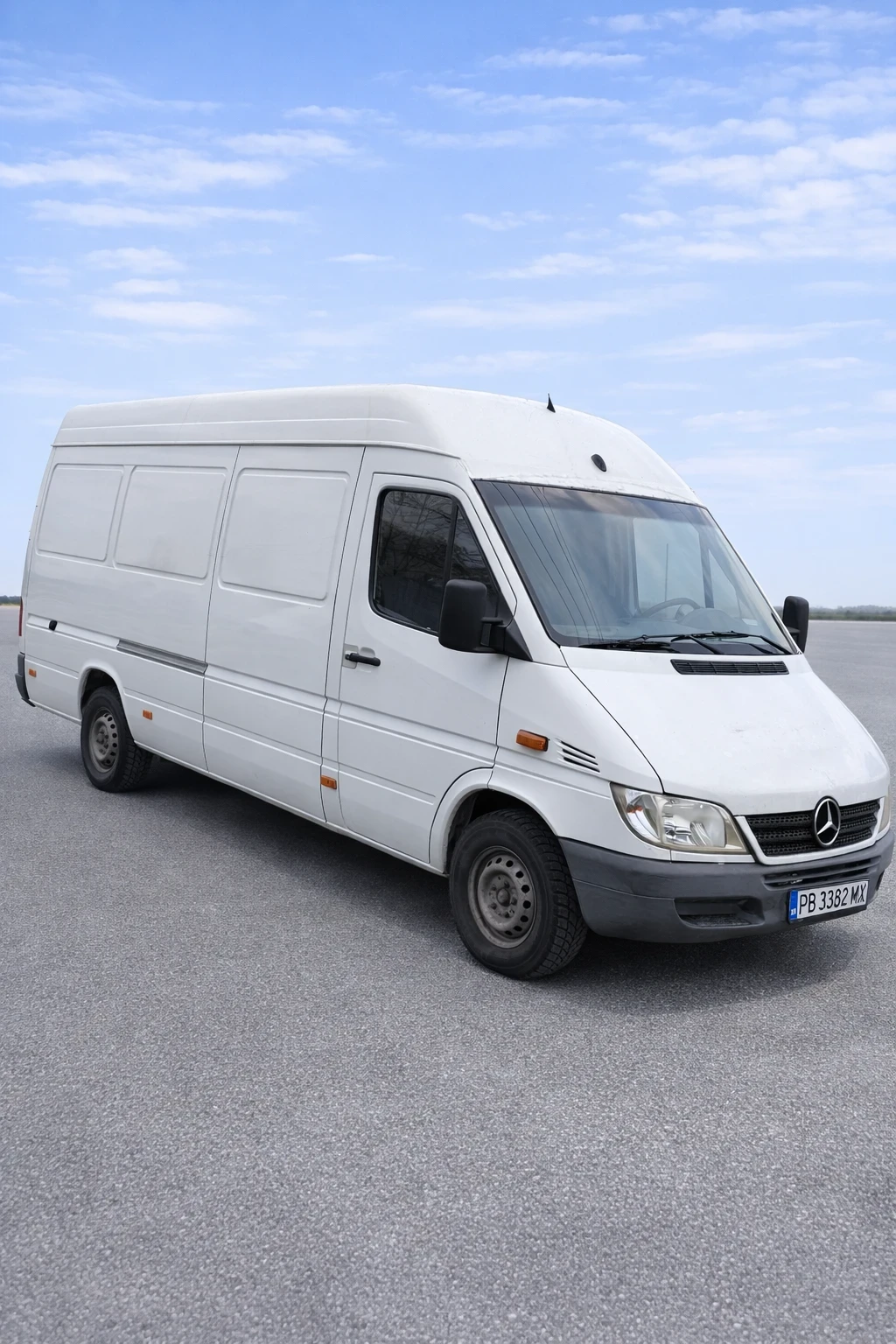 Mercedes-Benz Sprinter 311 MAXI база с Надстройка.