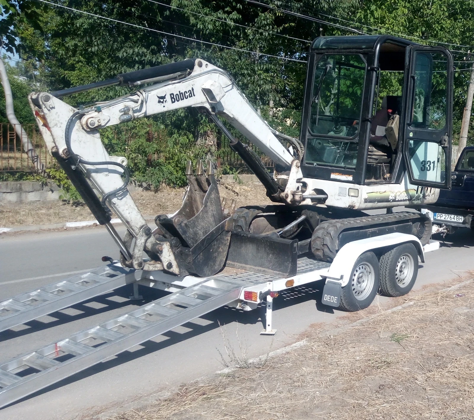 Багер Bobcat 331