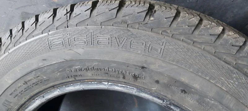 Гуми Зимни 205/65R16, снимка 6 - Гуми и джанти - 35130410