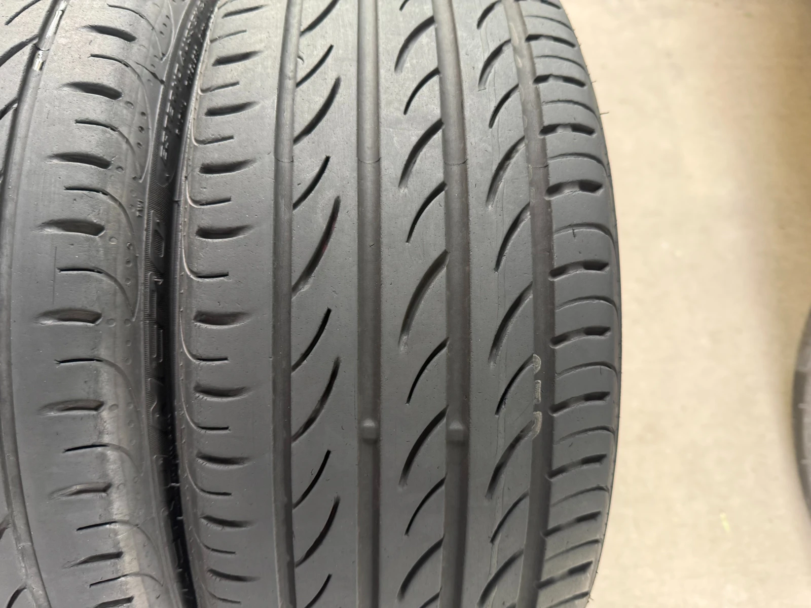 Гуми Летни 205/40R17, снимка 7 - Гуми и джанти - 54608260