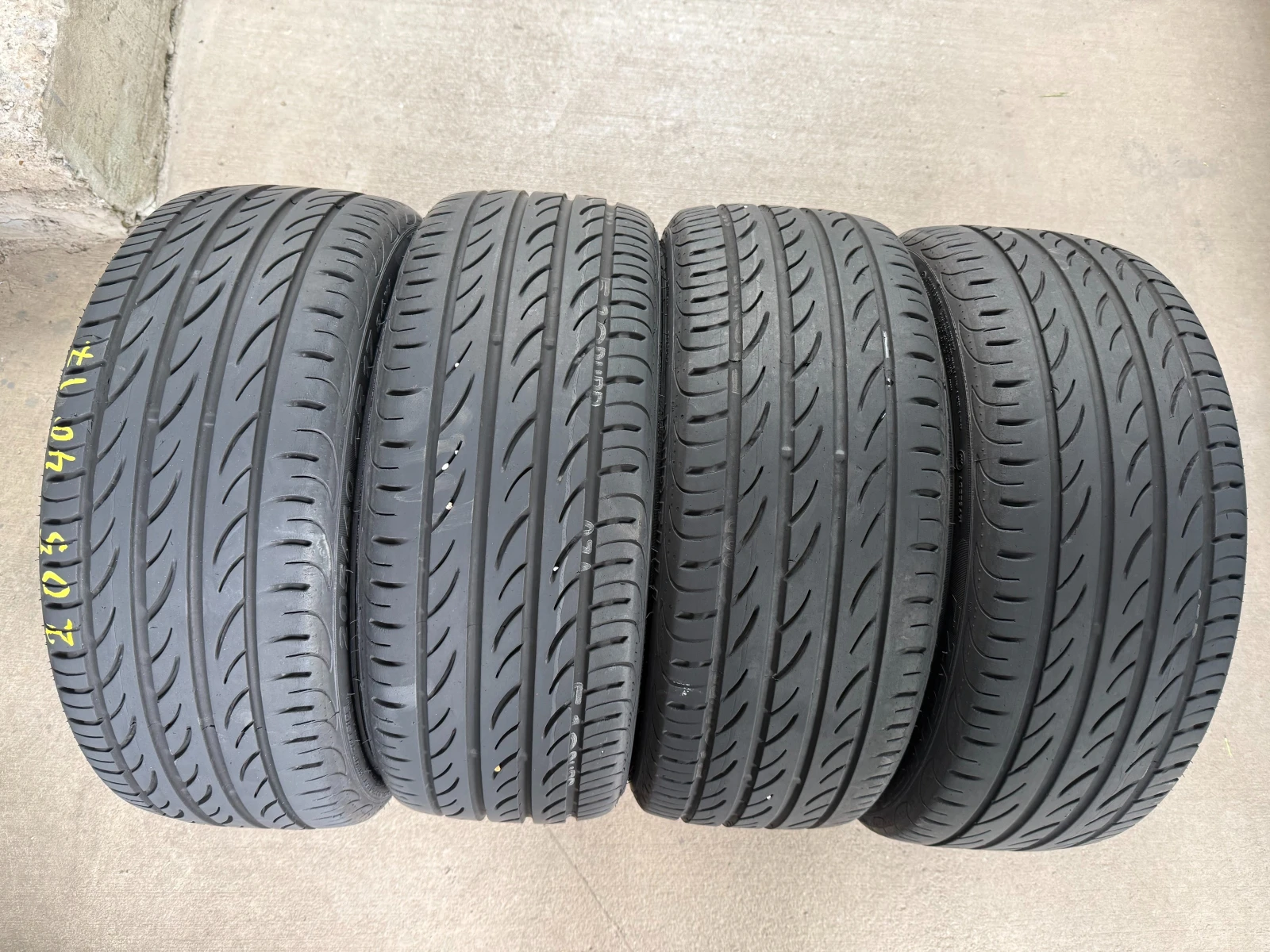 Гуми Летни 205/40R17
