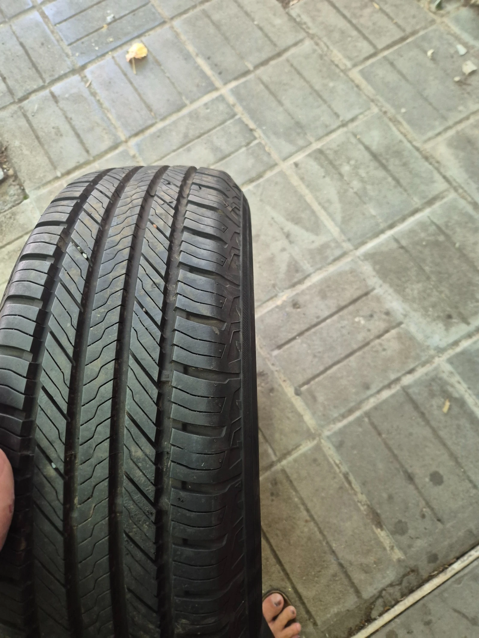 Гуми Летни 215/60R17, снимка 5 - Гуми и джанти - 55953108