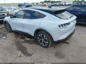 Ford Mustang Mach-E Premium AWD, снимка 3