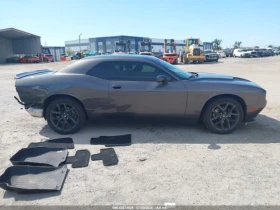 Dodge Challenger SXT AWD 3.6L V6 * Oпция за ГАЗ - 33000 лв. - 65920220 8
