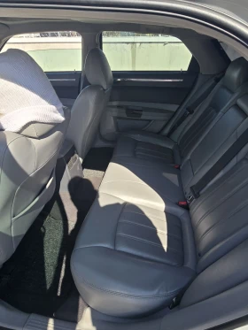 Chrysler 300c ГАЗ - 2300 € / 4498.41 лв. - 73020814 8