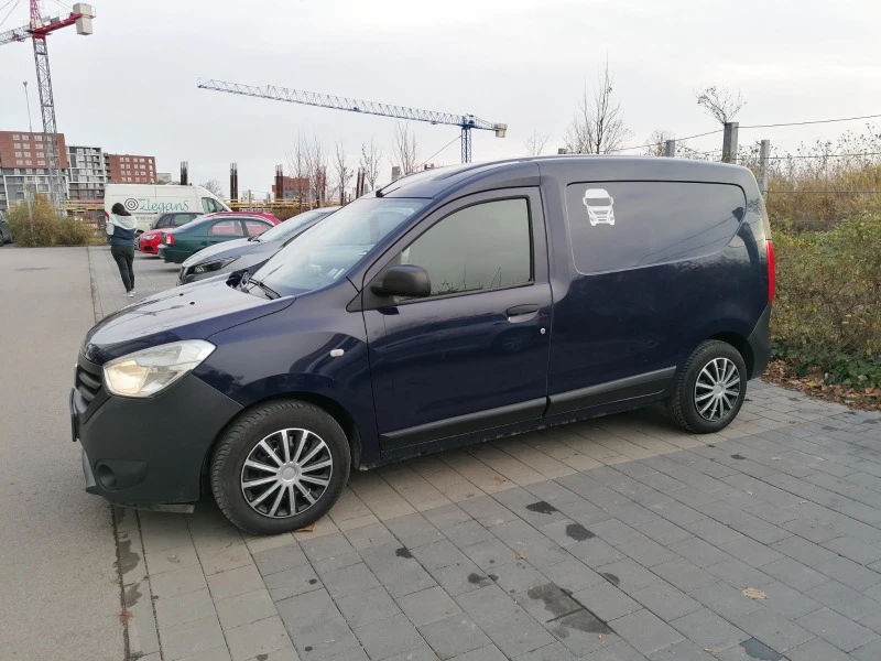 Dacia Dokker, снимка 12 - Автомобили и джипове - 46923159