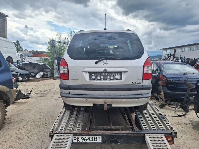 Opel Zafira 2.2 benzin 7 mestna, снимка 3 - Автомобили и джипове - 46693177