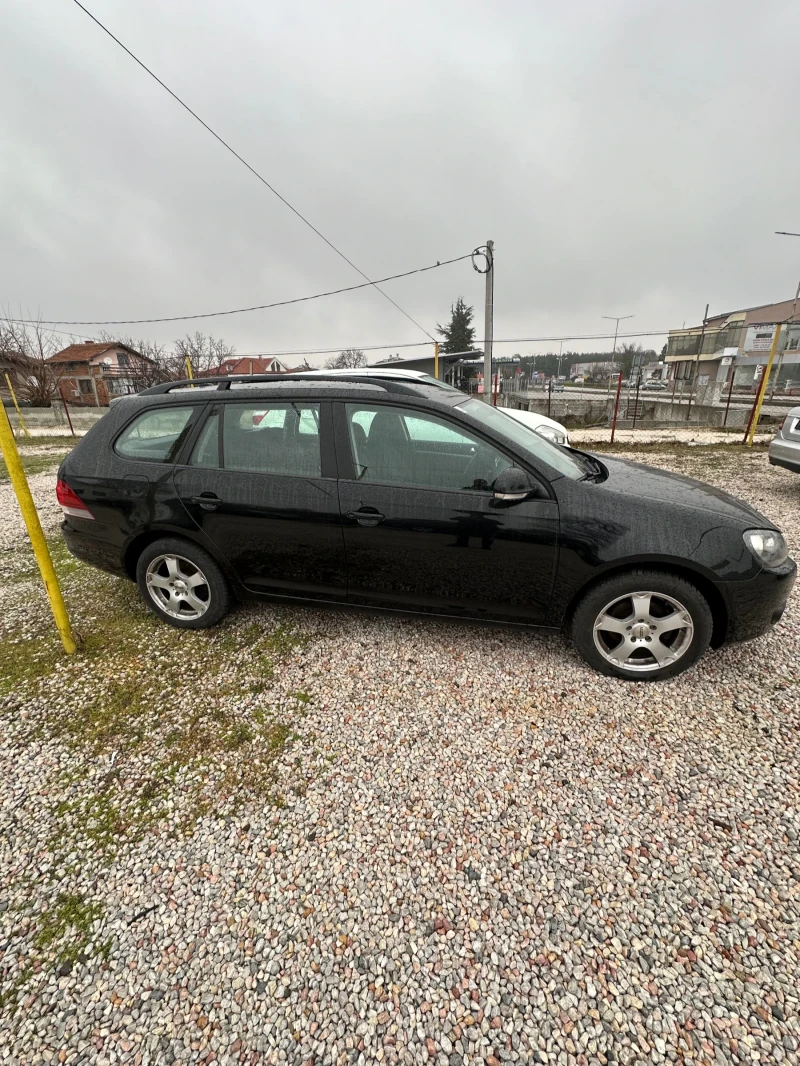 VW Golf 1.6TDI105кс5ск, снимка 3 - Автомобили и джипове - 47534916