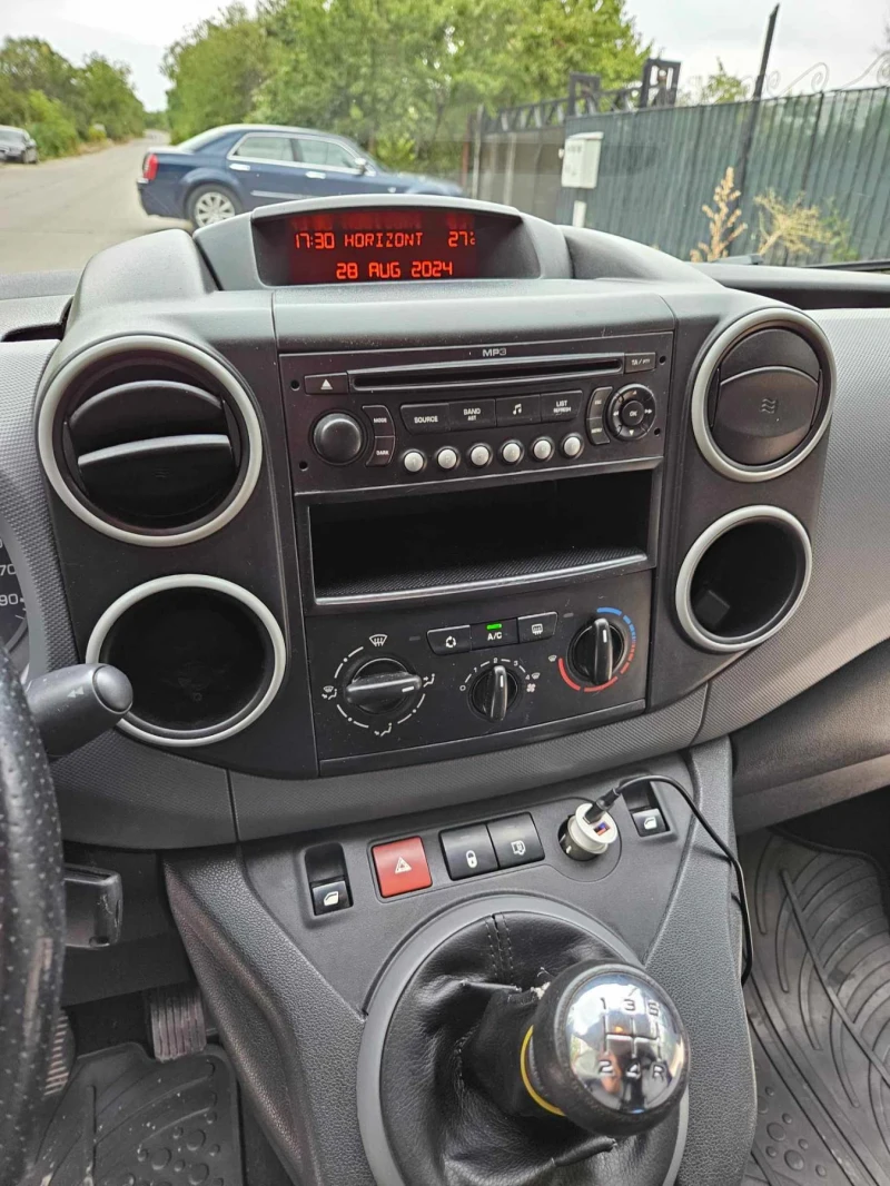 Citroen Berlingo, снимка 9 - Автомобили и джипове - 47095624