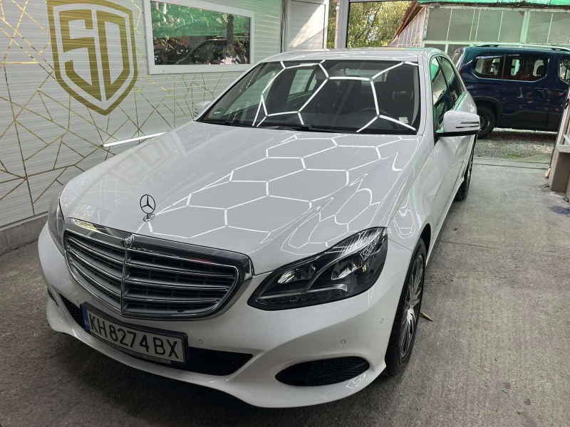 Mercedes-Benz E 220, снимка 2 - Автомобили и джипове - 47672921