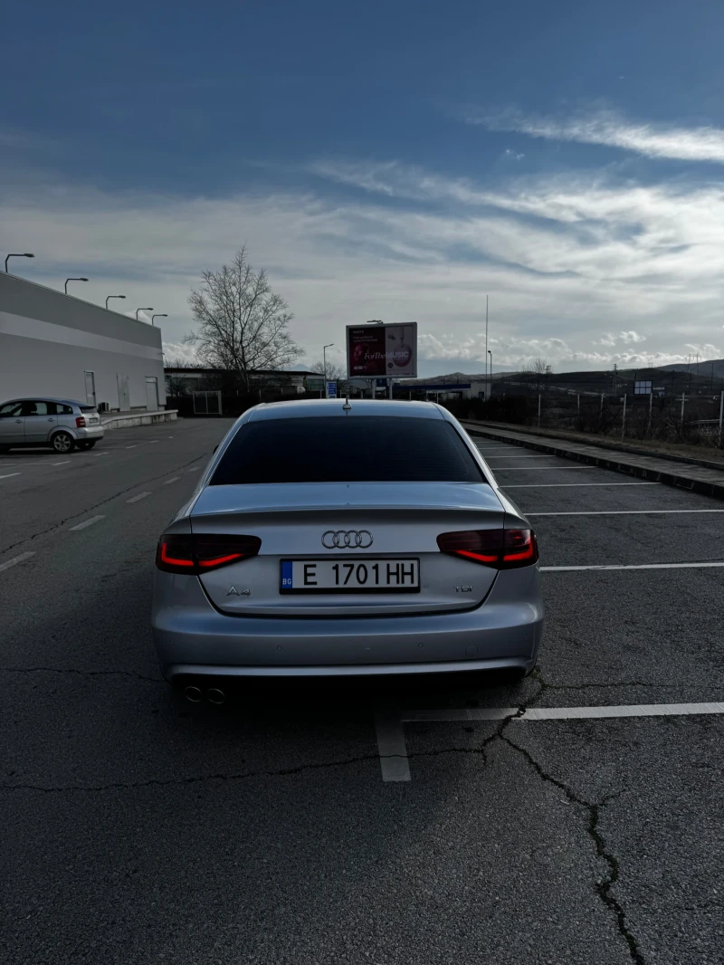 Audi A4 Седан, снимка 6 - Автомобили и джипове - 48971131