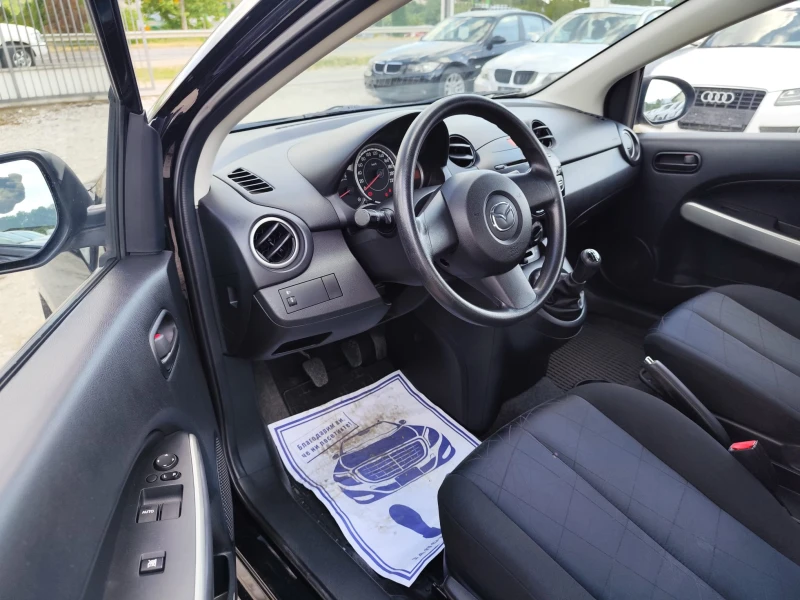 Mazda 2 1.4 бензин, снимка 11 - Автомобили и джипове - 50866112