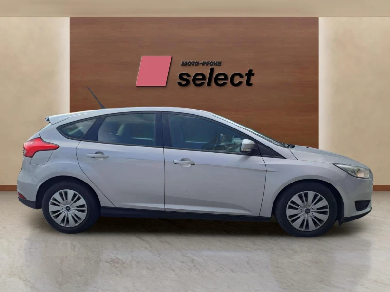 Ford Focus 1.0 EcoBoost, снимка 4 - Автомобили и джипове - 51447864