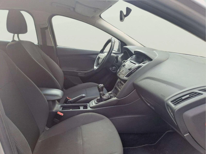 Ford Focus 1.0 EcoBoost, снимка 9 - Автомобили и джипове - 51447864