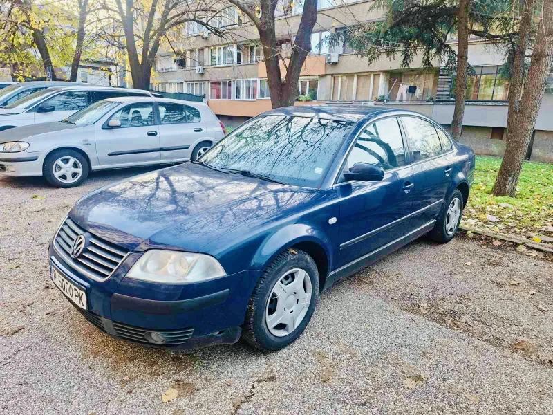 VW Passat 1.9 TDI, снимка 3 - Автомобили и джипове - 52594654