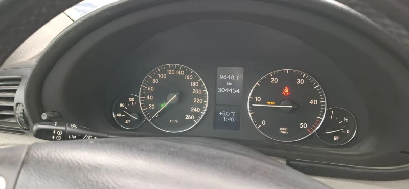 Mercedes-Benz C 200 2.1 CDI, снимка 8 - Автомобили и джипове - 52882224
