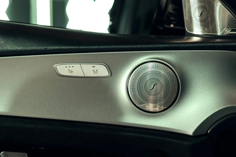 Mercedes-Benz E 220 D FULL AMG LINE FACELIFT BURMEISTER ЛИЗИНГ 100%, снимка 6 - Автомобили и джипове - 52952569