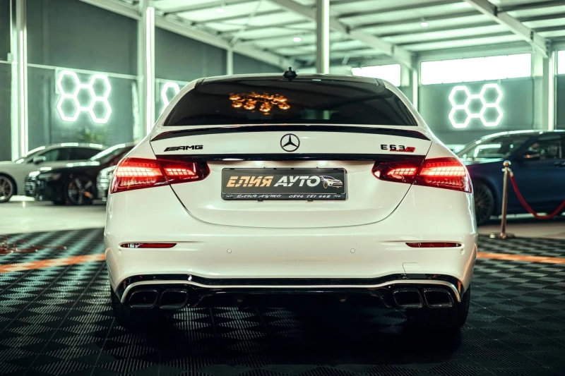 Mercedes-Benz E 220 D FULL AMG LINE FACELIFT BURMEISTER ЛИЗИНГ 100%, снимка 4 - Автомобили и джипове - 52952569