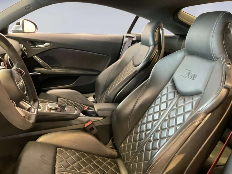 Audi Tt RS quattro, снимка 10 - Автомобили и джипове - 53122127