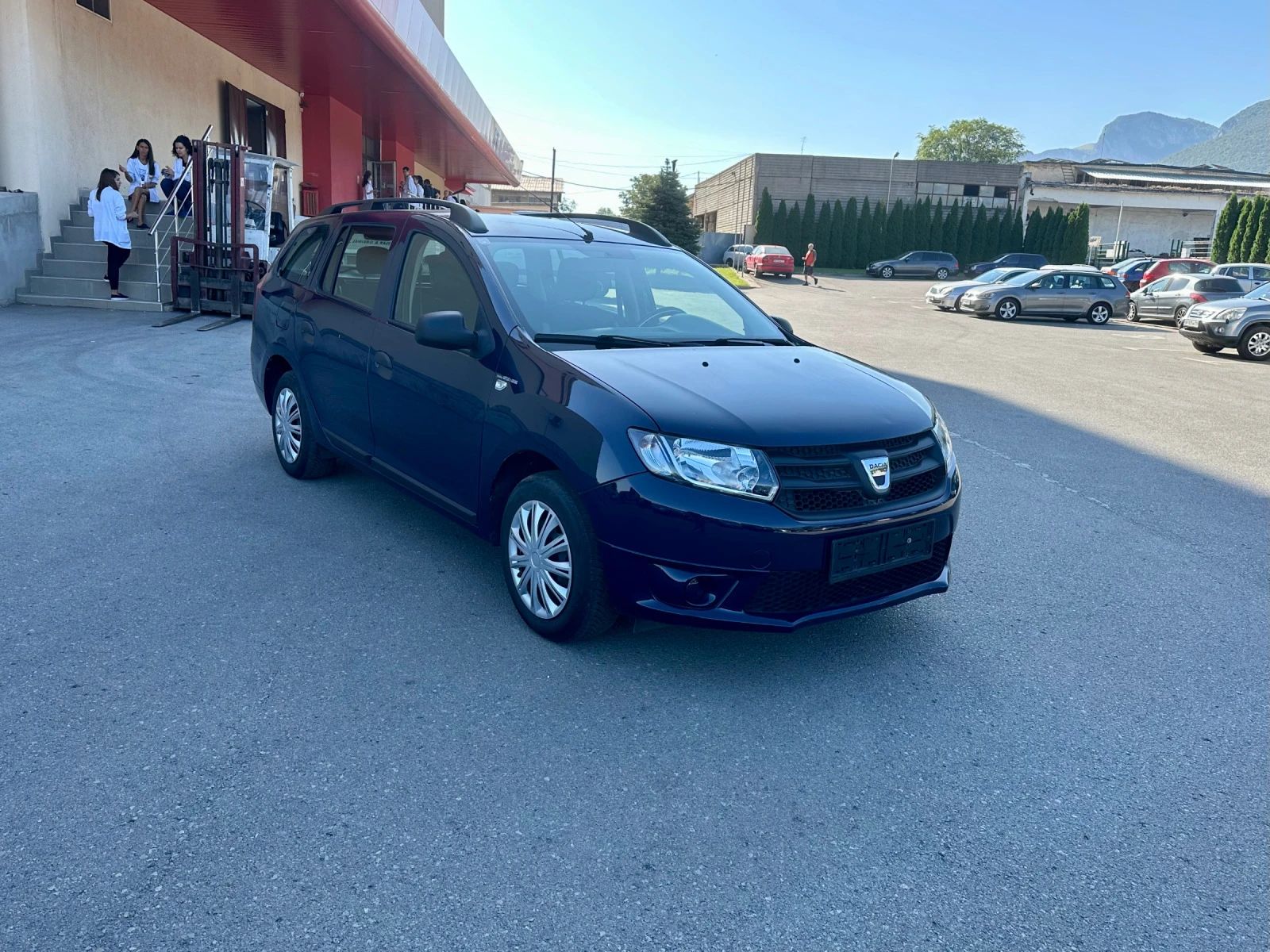 Dacia Logan 1.2i - КЛИМАТИК - изображение 3