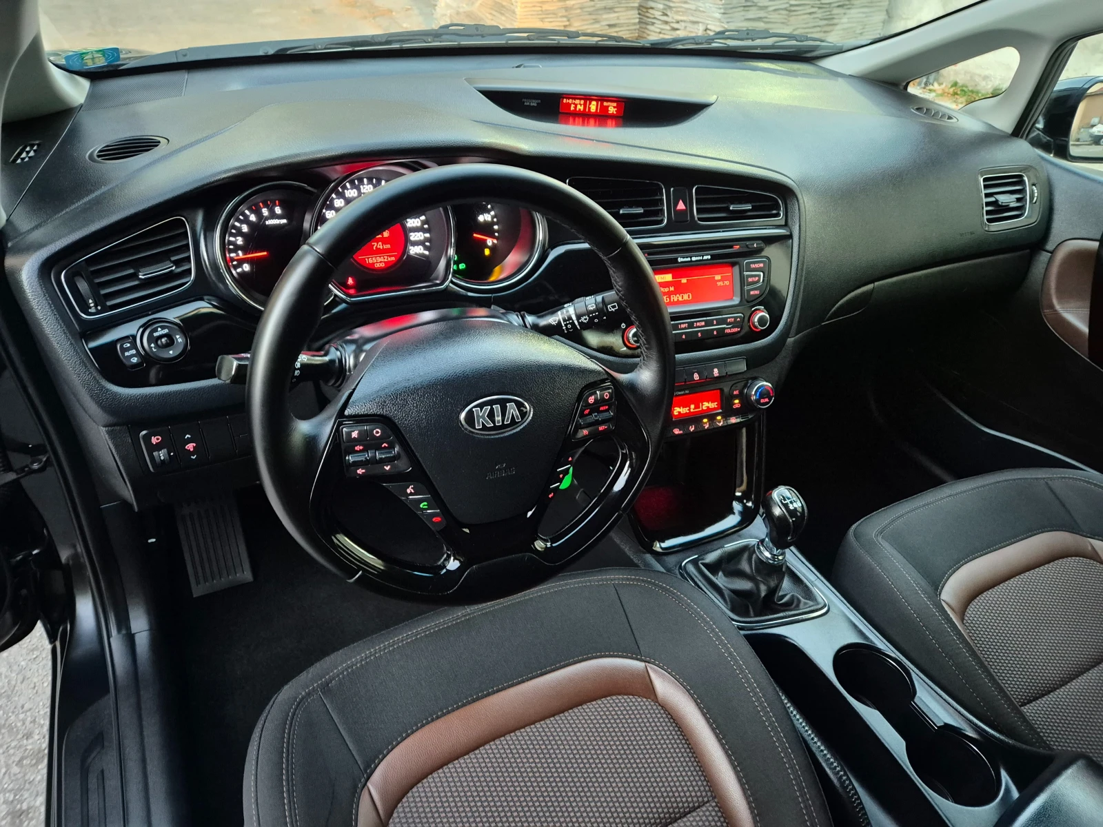 Kia Ceed 1.6d-6speed-верига - изображение 7