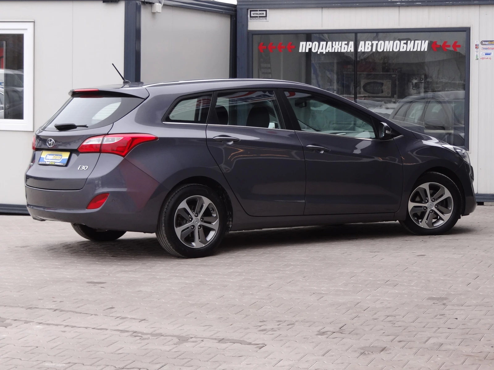 Hyundai I30 1.6 crdi - Facelift /Климатроник/Led/Euro-6/ - изображение 5