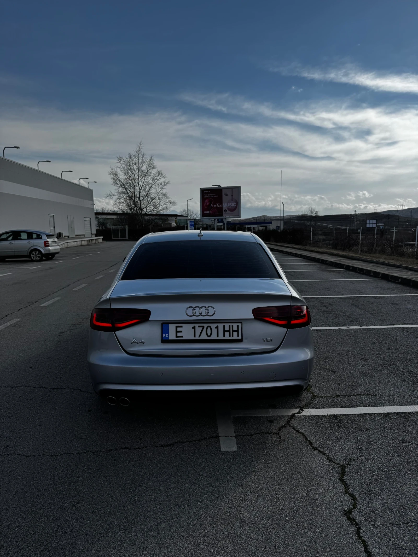 Audi A4 Седан - изображение 6