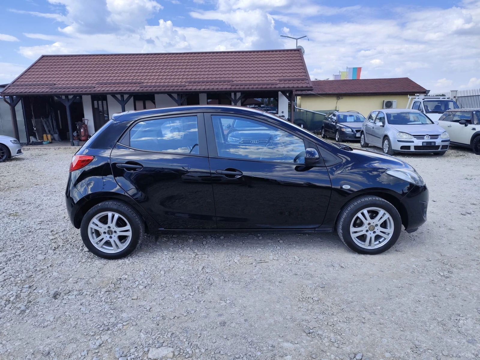 Mazda 2 1.4 бензин - изображение 4