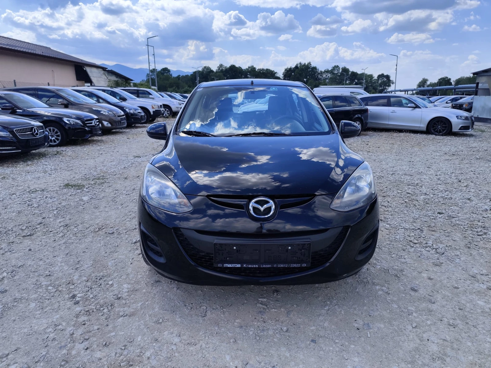 Mazda 2 1.4 бензин - изображение 2
